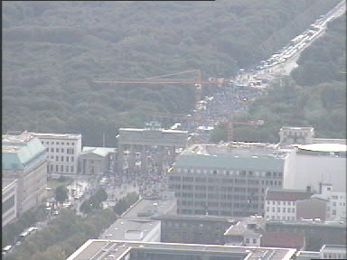 [17:35 - Brandenburger Tor, 28.08.99]