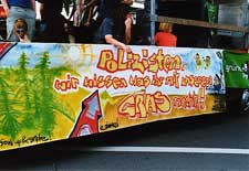 Hanfparade 2001 - Transparent an einem Paradewagen