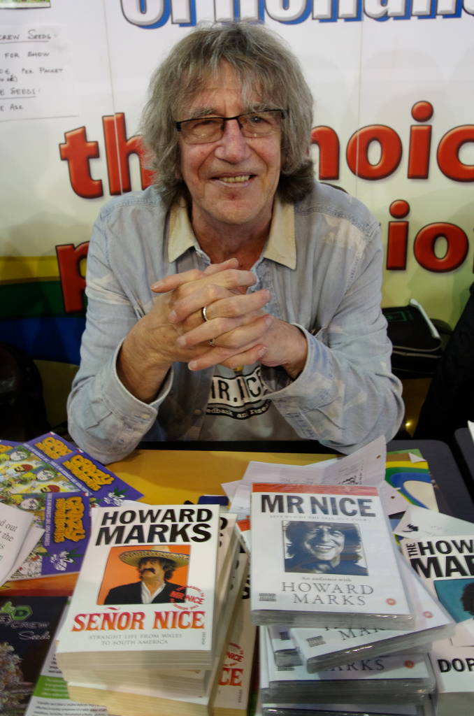 Foto von Mr. Nice an seinem Signierstand auf dem Cannafest 2013