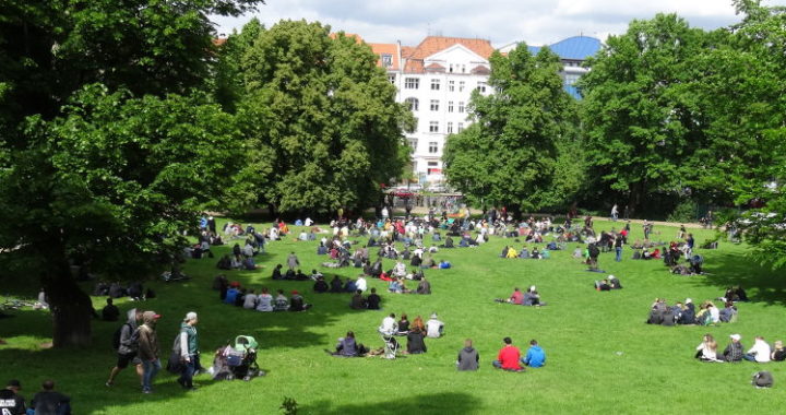 Foto von der Auftaktkundgebung, Blick von hinten