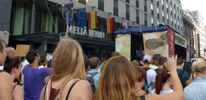 Foto vom Umzug bei der Hanfparade 2014