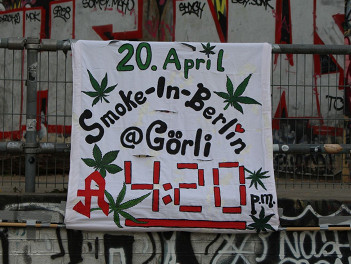 Plakat zur 4/20-Aktion Görlitzer Park, Berlin 2017