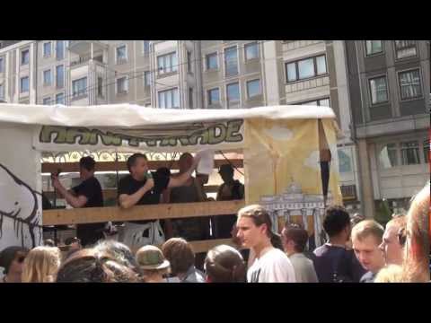 Tibor Harrach / LAG Drogenpolitik bei B90/Die Grünen - Zwischenkundgebung Hanfparade 2011